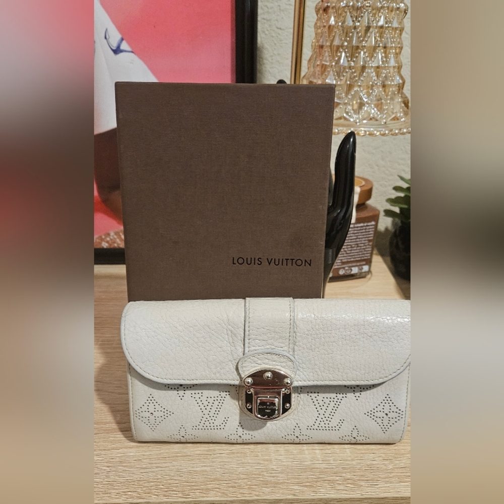 Louis Vuitton Mahina Wallet